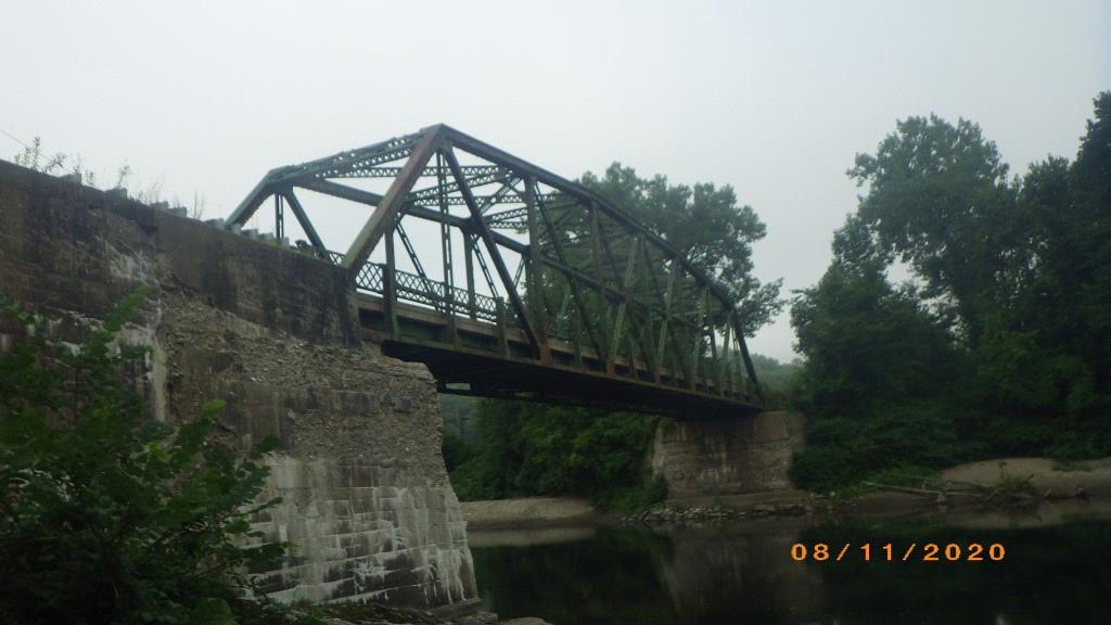 ROYALTON BRIDGE BR#30 photo